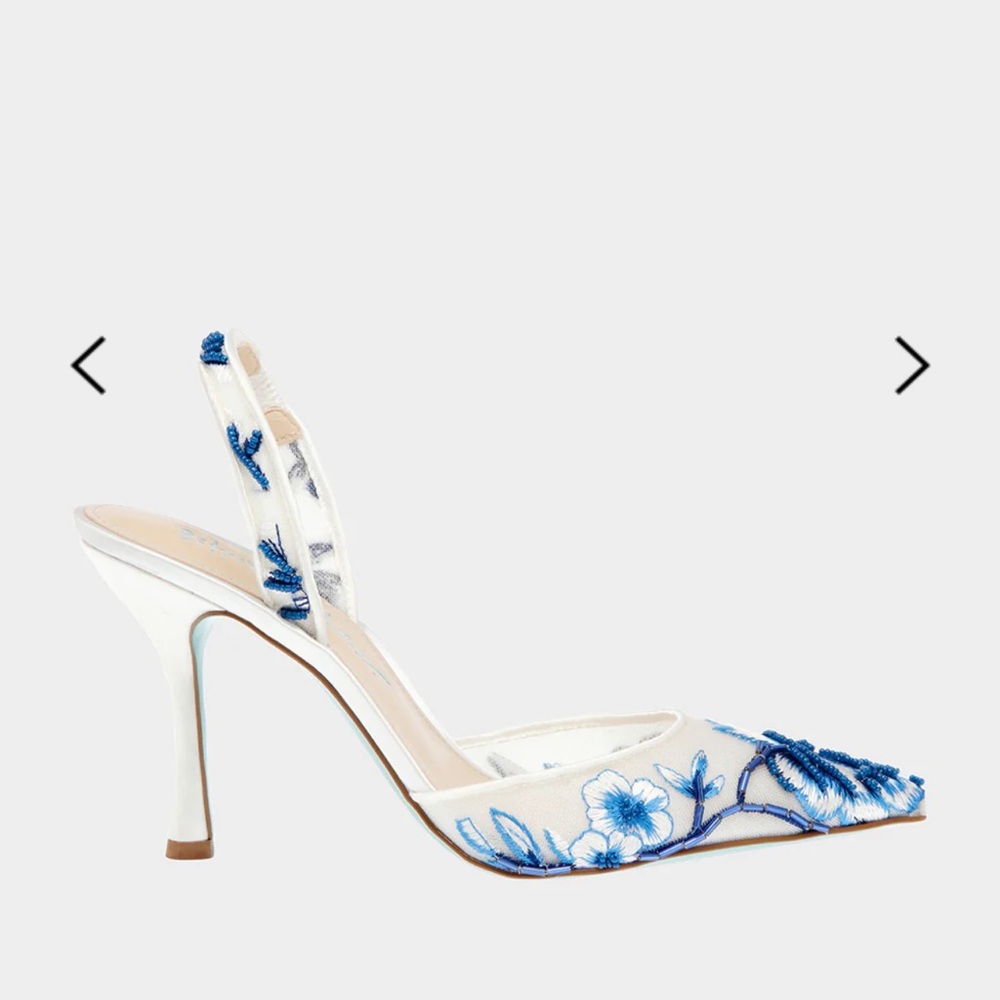 Betsy Johnson patch blue floral heels